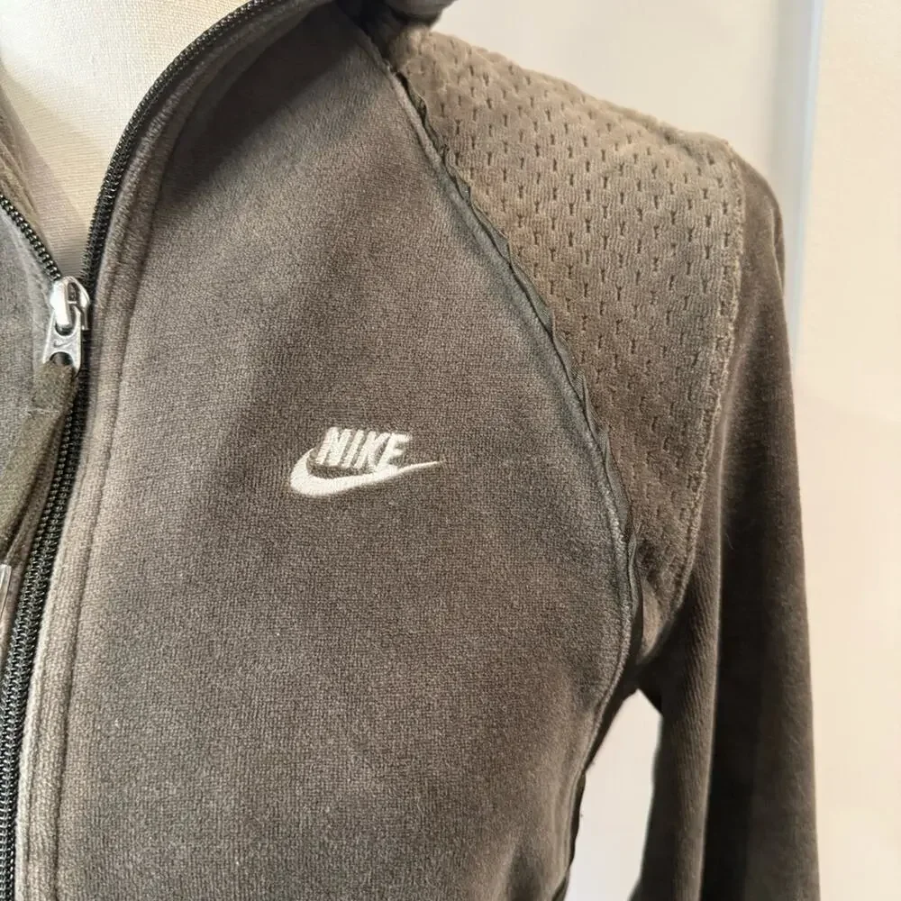 Nike Women's Green Velvet Full-Zip Sweatshirt Size M